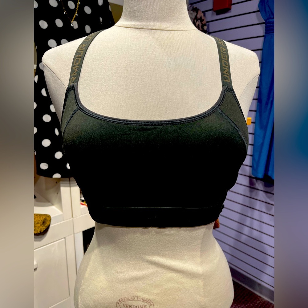 Under Armour sport bra, yoga bra,